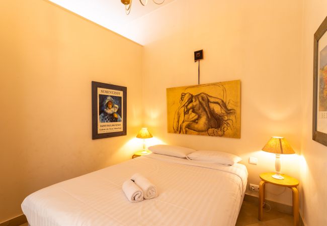 Appartement à Cannes - LAT1103 / Chaleureux logement avec belle terrasse Appartement à Cannes - LAT1103 / Chaleureux logement avec belle terrasse