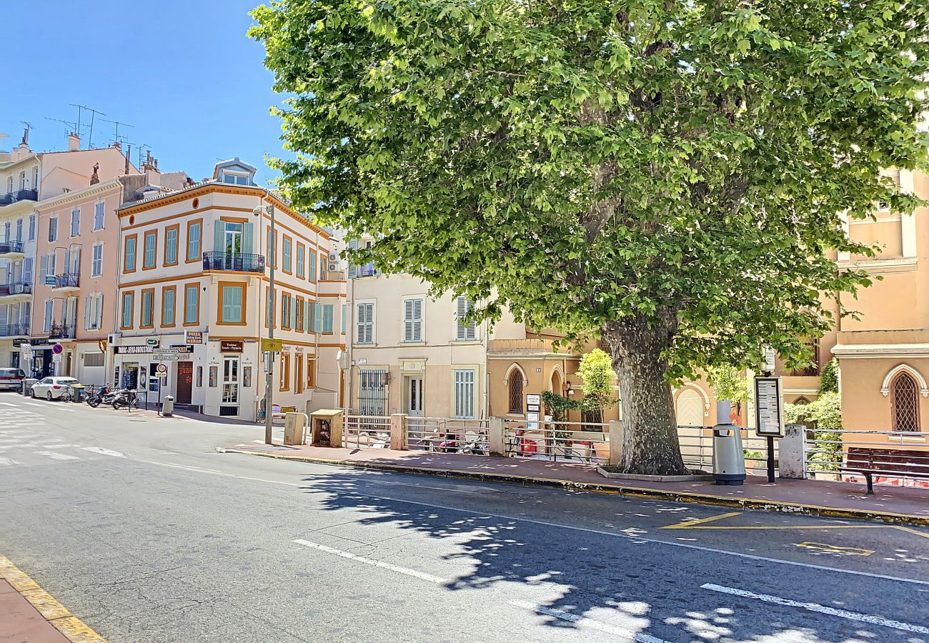 Appartement à Cannes - Suquet du Midi /MAR323/ 4P