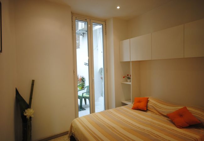 Appartement à Cannes - Charmant logement situé Place Gambetta / GIB262