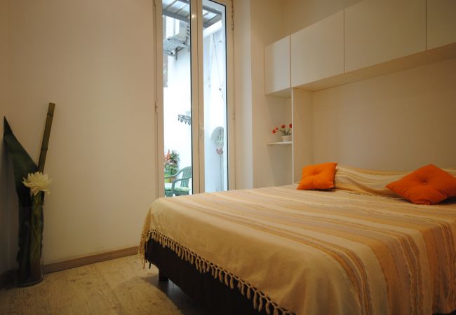 Appartement à Cannes - Charmant logement situé Place Gambetta / GIB262