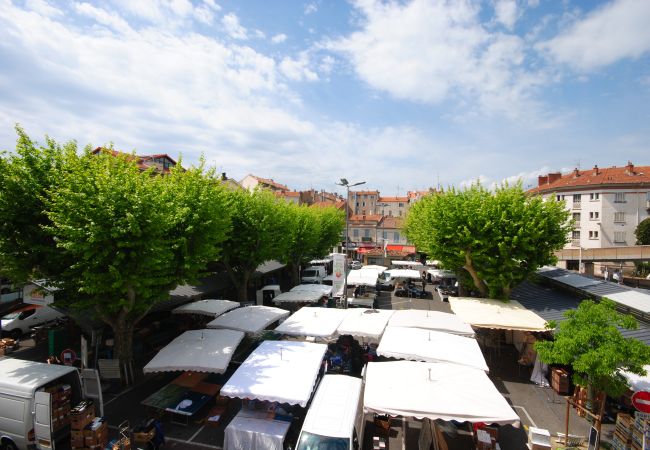 Appartement à Cannes - GIB262 /  Charmant logement situé Place Gambetta Appartement à Cannes - GIB262 /  Charmant logement situé Place Gambetta