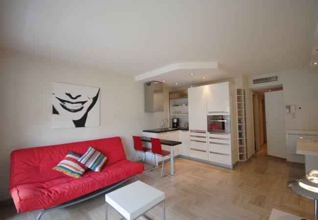 Appartement à Cannes - Appartement cozy proche du Palais / NAP558