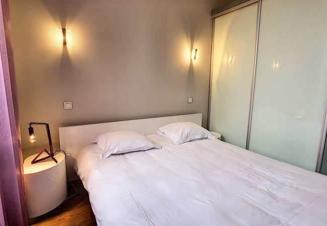 Appartement à Cannes - CIR3374 / SPACIEUX 3 PIECES RUE D'ANTIBES / LE CID Appartement à Cannes - CIR3374 / SPACIEUX 3 PIECES RUE D'ANTIBES / LE CID