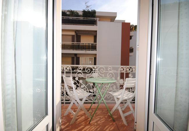 Appartement à Cannes - Bel appartement 100m plage balcon/SCI3263