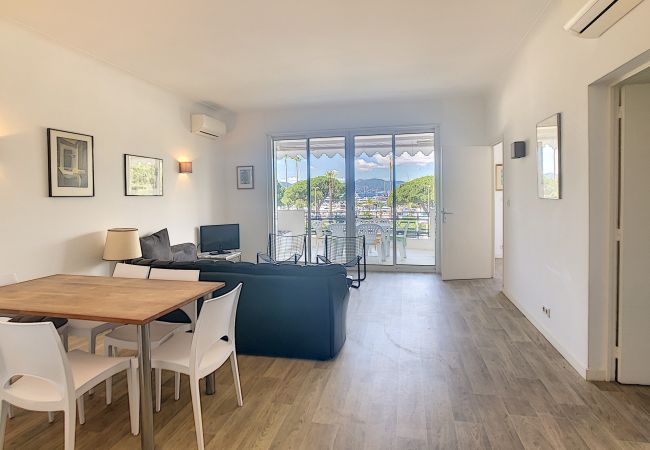 Appartement à Cannes - Sur Croisette 3 chambres / SAU310