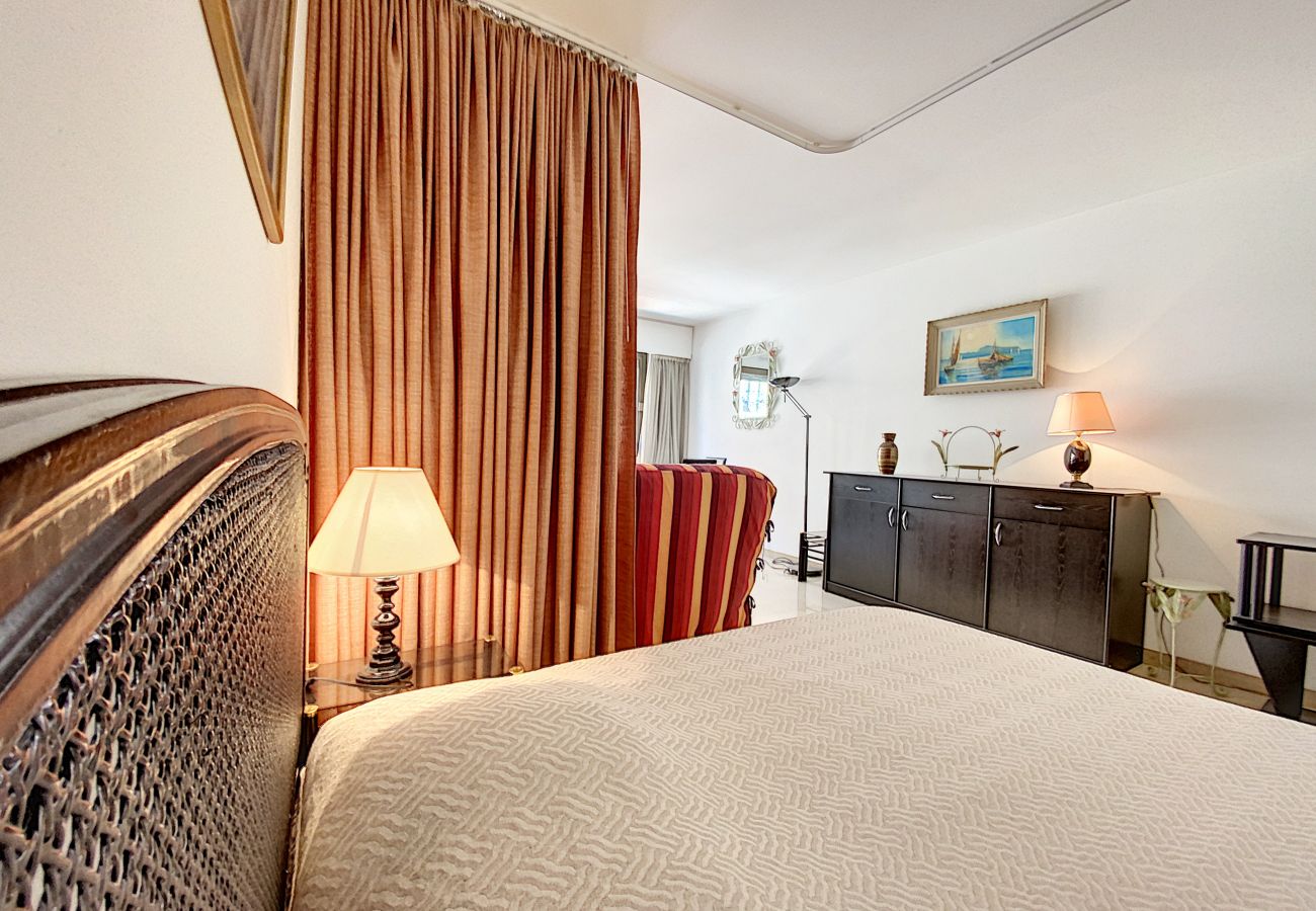 Studio à Cannes - BON500 Studio Gray d'Albion Residence