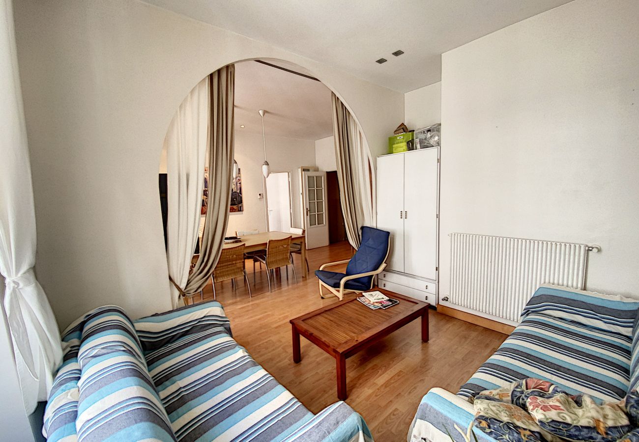 Appartement à Cannes - Au centre ville 2 chambres / RAN44