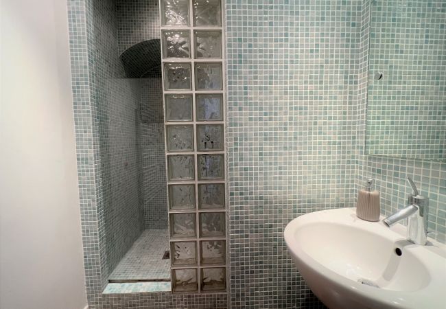 Appartement à Cannes - ZAC3562 / Spacieux 4 chambres centre ville Appartement à Cannes - ZAC3562 / Spacieux 4 chambres centre ville