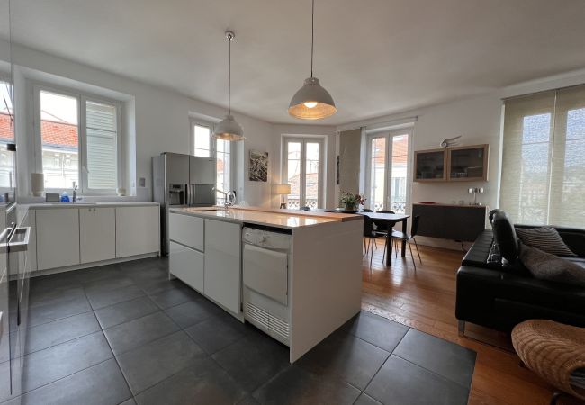 Appartement à Cannes - ZAC3562 / Spacieux 4 chambres centre ville Appartement à Cannes - ZAC3562 / Spacieux 4 chambres centre ville