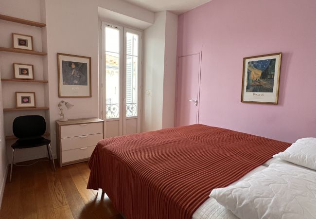 Appartement à Cannes - ZAC3562 / Spacieux 4 chambres centre ville Appartement à Cannes - ZAC3562 / Spacieux 4 chambres centre ville