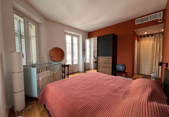 Appartement à Cannes - Spacieux 4 chambres centre ville / ZAC3562