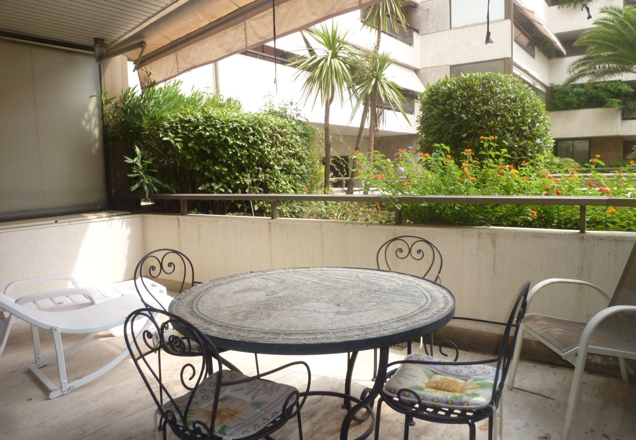 Studio à Cannes - LOU511 / Studio spacieux et bien équipé