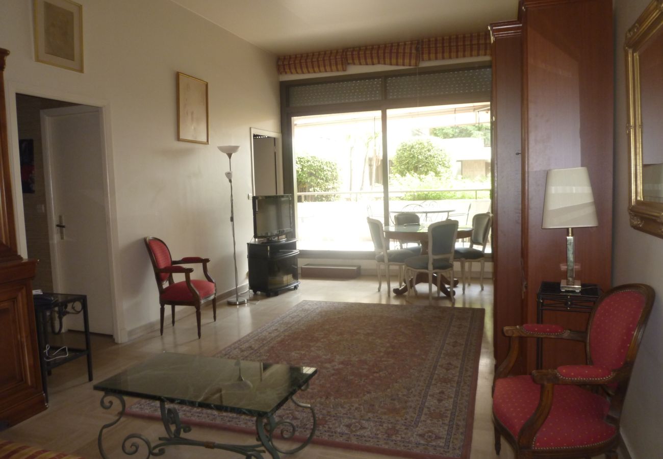 Studio à Cannes - LOU511 / Studio spacieux et bien équipé