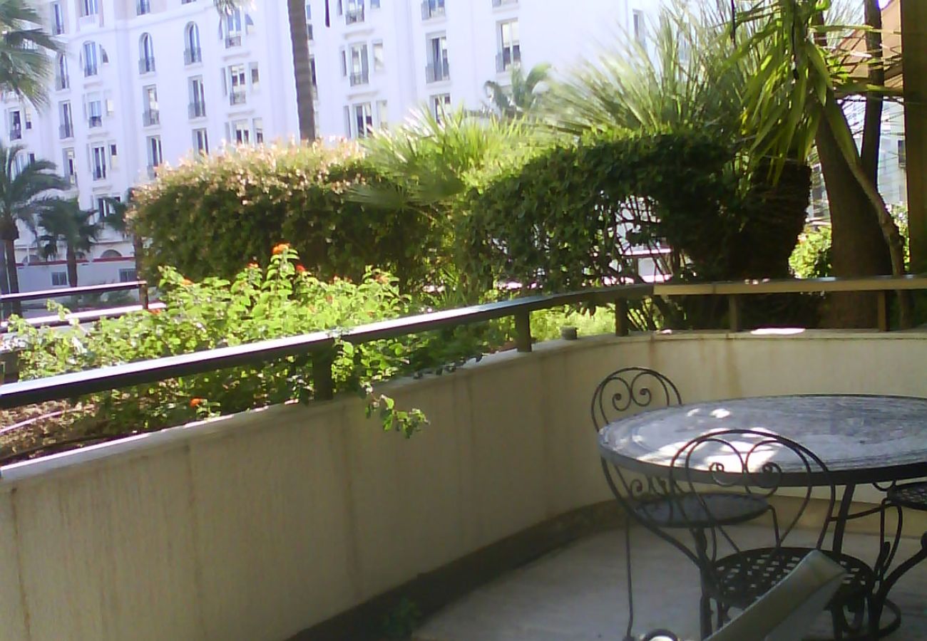 Studio à Cannes - LOU511 / Studio spacieux et bien équipé