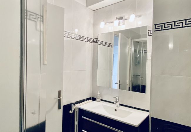 Appartement à Cannes - TIZ406 Appartement 3p balcon vue mer Palm beach Appartement à Cannes - TIZ406 Appartement 3p balcon vue mer Palm beach