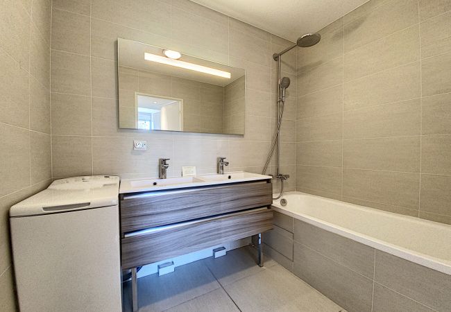 Appartement à Cannes - TEI142 Bel appartement avec piscine terrasse Appartement à Cannes - TEI142 Bel appartement avec piscine terrasse