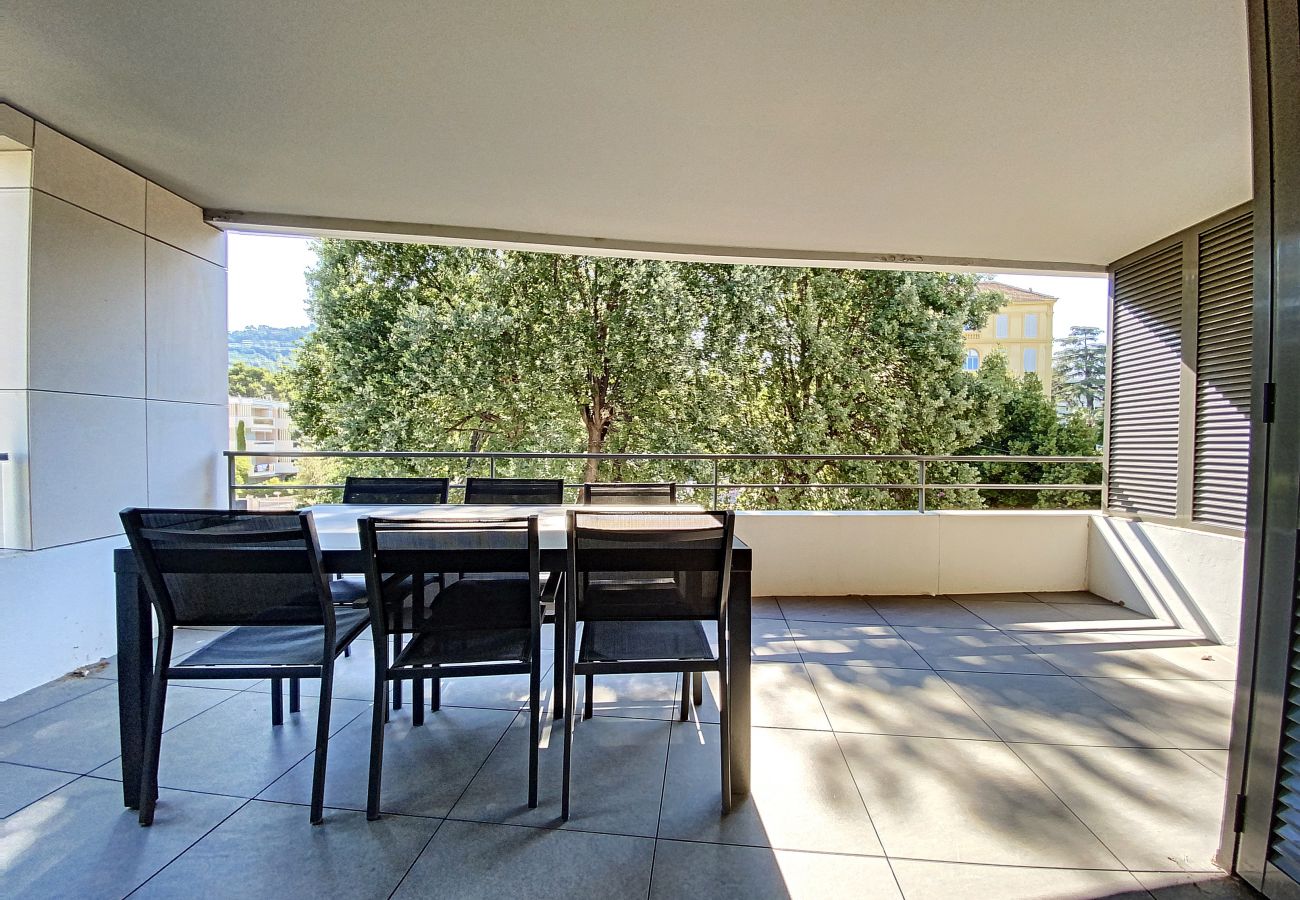 Appartement à Cannes - Bel appartement avec piscine terrasse  / TEI142