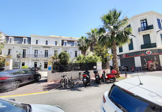 Appartement à Cannes - ZEI5517 Bel appartement à Cannes Appartement à Cannes - ZEI5517 Bel appartement à Cannes