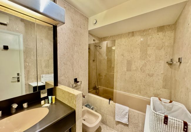 Appartement à Cannes - NAF568 / terrasse aperçu mer 2 pièces Appartement à Cannes - NAF568 / terrasse aperçu mer 2 pièces