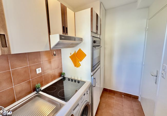 Appartement à Cannes - NAF568 / terrasse aperçu mer 2 pièces Appartement à Cannes - NAF568 / terrasse aperçu mer 2 pièces