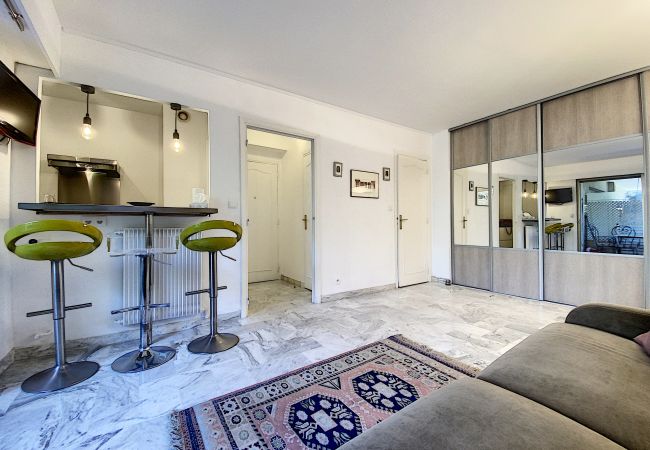 Cannes - Studio