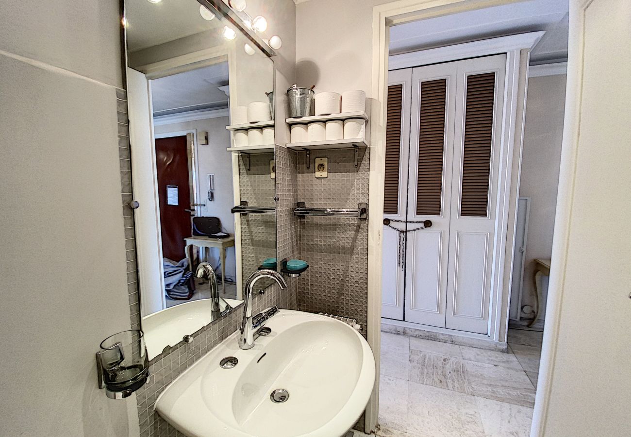 Appartement à Cannes - Spacieux 3 pièces, A/C, WI-FI /CHA34