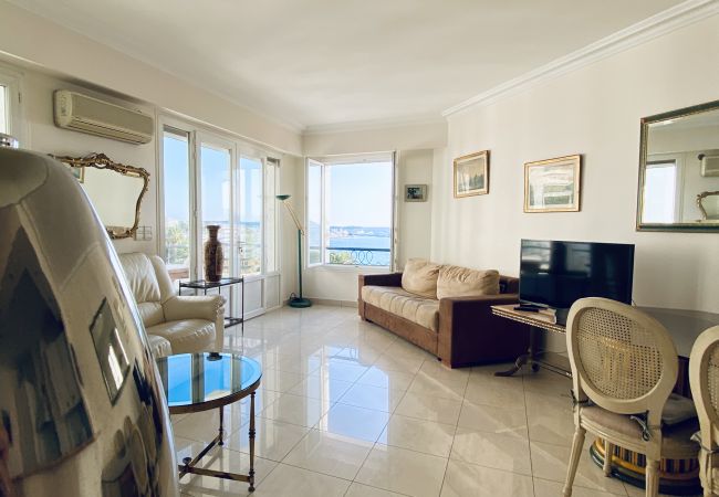 Appartement à Cannes - Splendide appartement face Croisette - SOU3528
