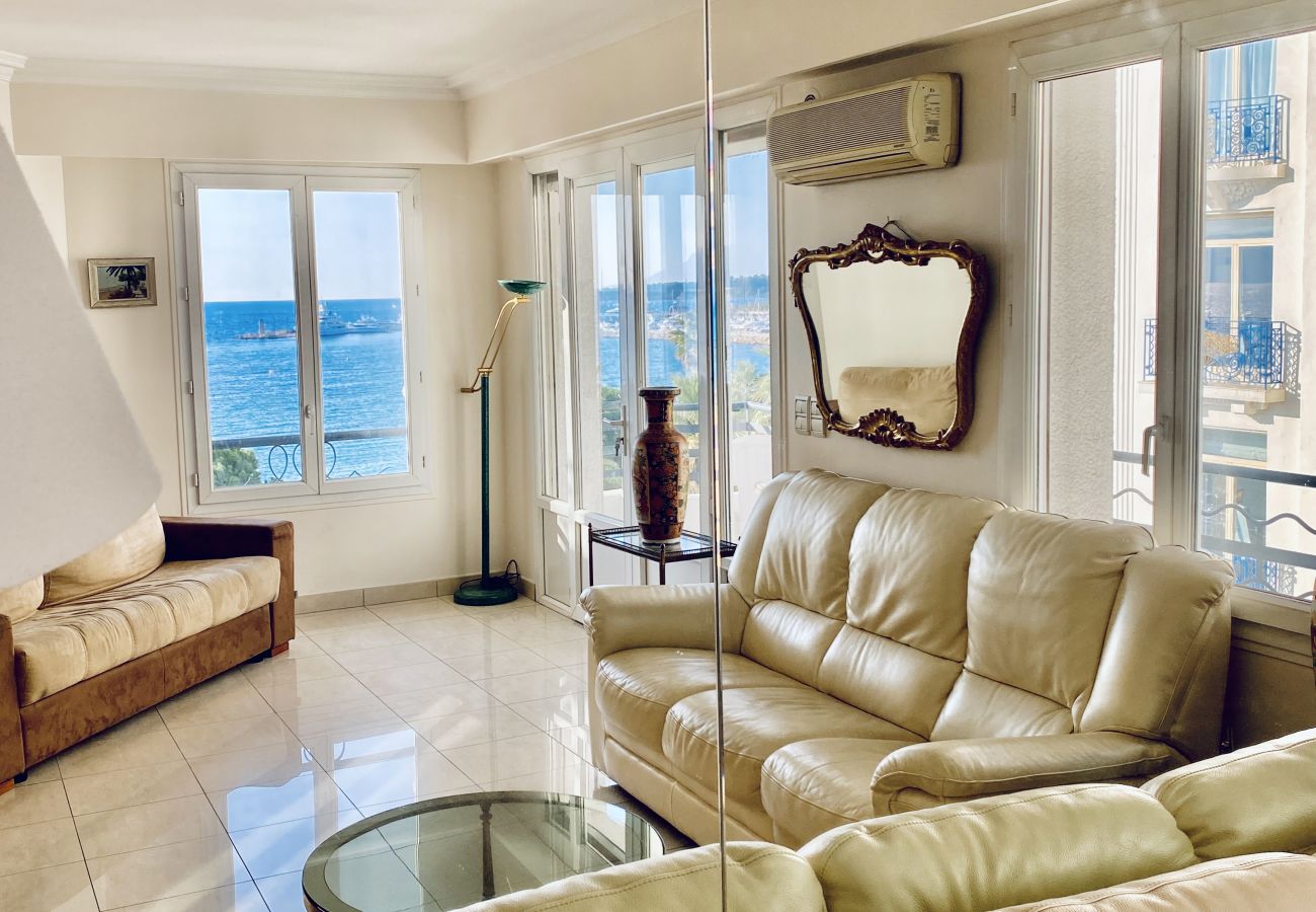 Appartement à Cannes - Splendide appartement face Croisette - SOU3528