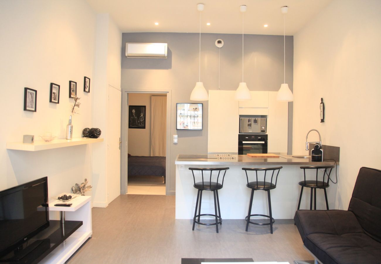 Appartement à Cannes - SUF3101 Beau 2 pièces moderne bine équippé