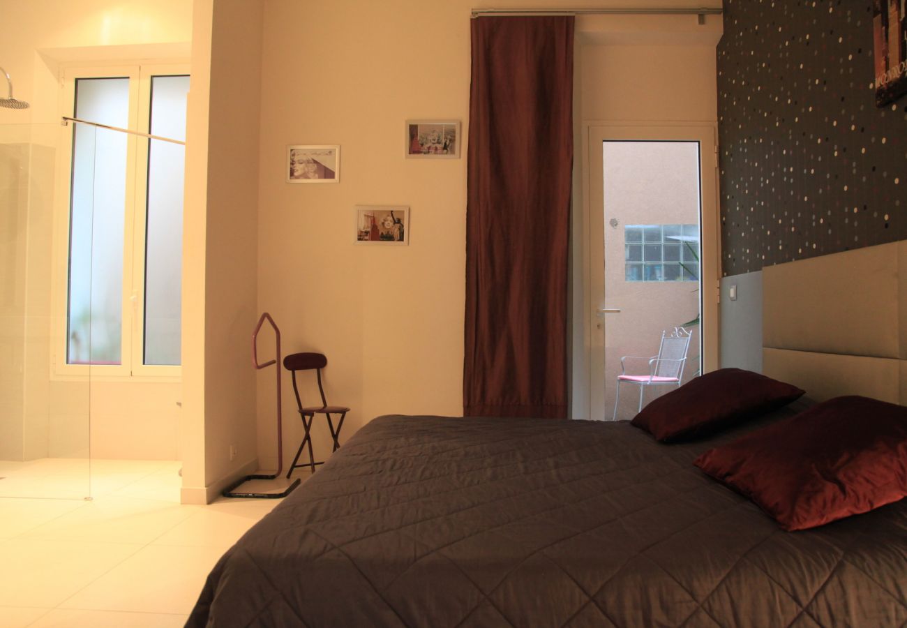 Appartement à Cannes - SUF3102 Beau 2 pièces moderne bien équipé