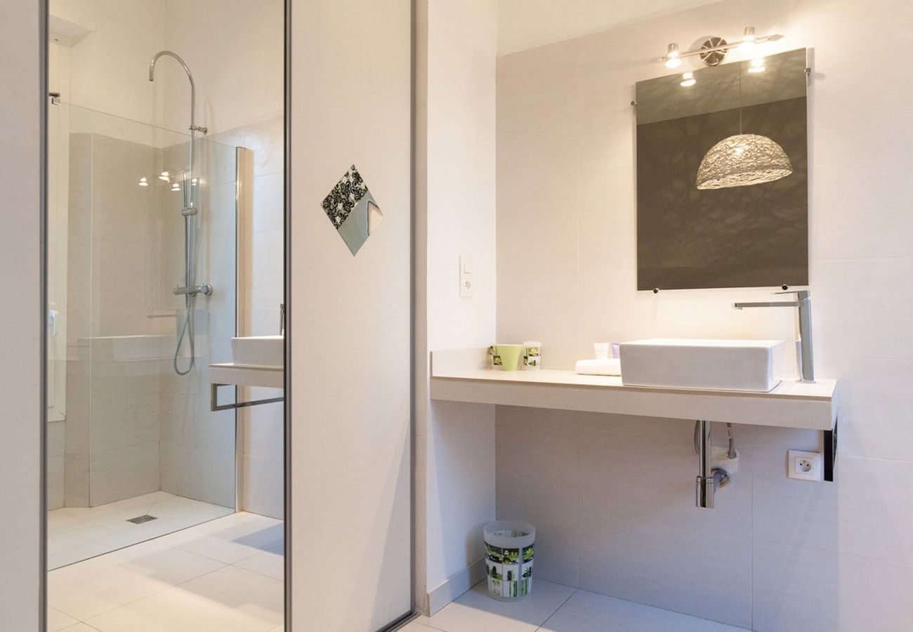 Appartement à Cannes - SUF3103 Beau 2 pièces moderne bien équippé