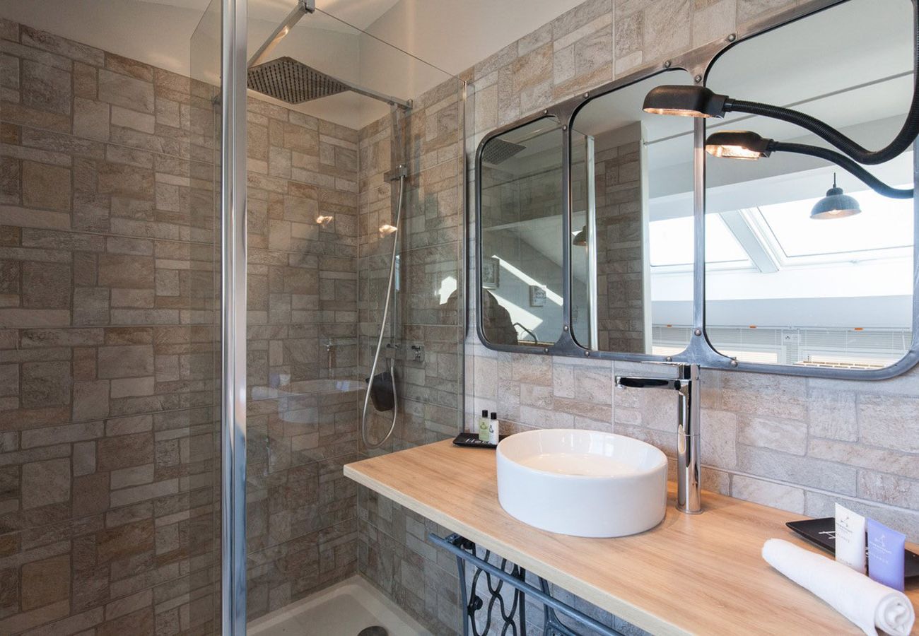 Appartement à Cannes - SUF3109  Beau 3 pièces moderne terrasse bien équip