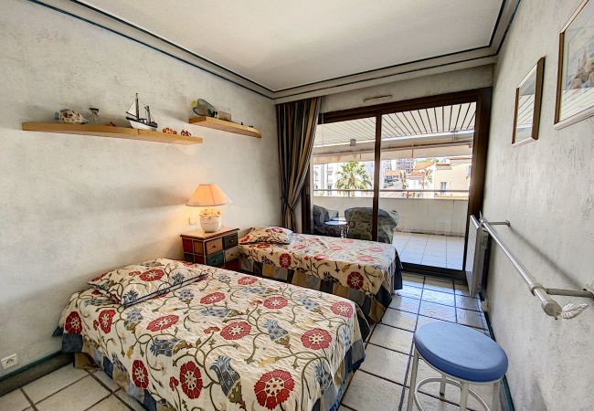 Appartement à Cannes - Bel appartement à deux pas du Palais / NES1198