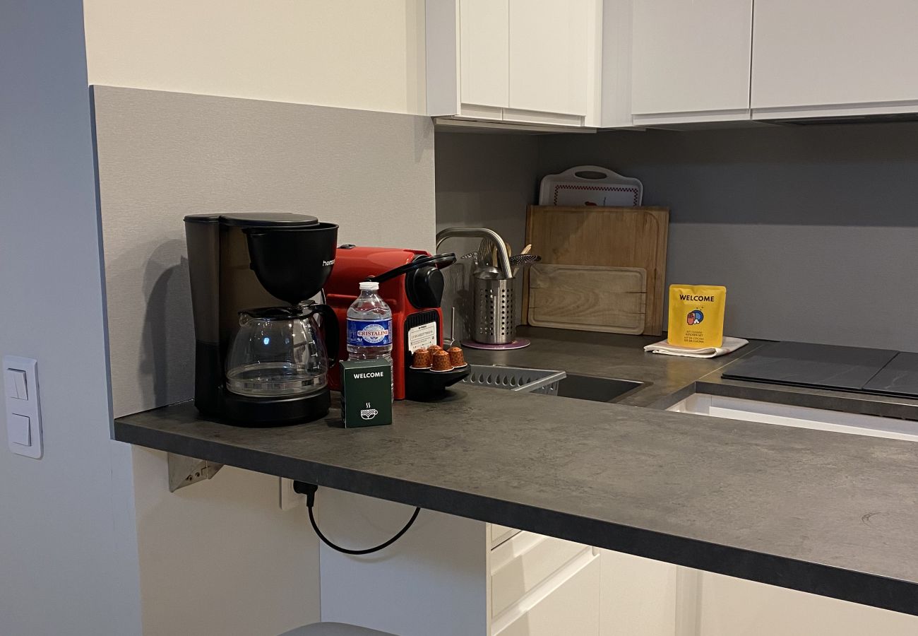 Appartement à Cannes - GIR2405 / Logement lumineux et spacieux au centre