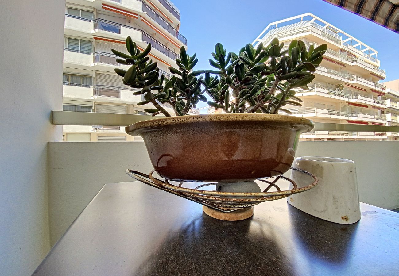 Appartement à Cannes - LE COLONY / RAS181 / 2P