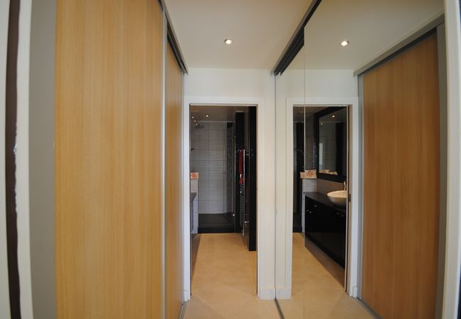 Appartement à Cannes - TUI1376 / Superbe apt terrasse vue mer Palm Beach Appartement à Cannes - TUI1376 / Superbe apt terrasse vue mer Palm Beach