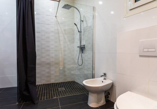 Appartement à Nice - BAMBOO PLAGE AP4220 by Riviera Holiday Homes Appartement à Nice - BAMBOO PLAGE AP4220 by Riviera Holiday Homes