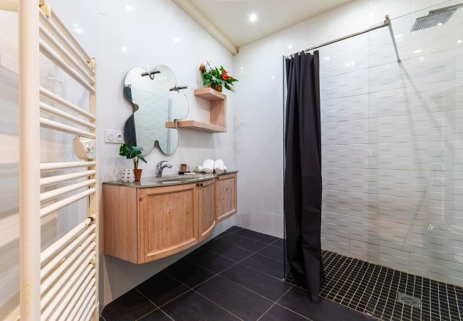 Appartement à Nice - BAMBOO PLAGE AP4220 by Riviera Holiday Homes Appartement à Nice - BAMBOO PLAGE AP4220 by Riviera Holiday Homes
