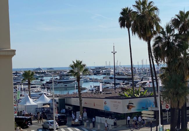 Appartement à Cannes - GAZ5213 / Incomparable 4 pièces Port Appartement à Cannes - GAZ5213 / Incomparable 4 pièces Port