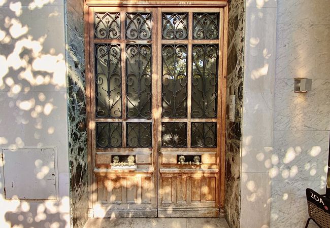 Appartement à Cannes - GAZ5213 / Incomparable 4 pièces Port Appartement à Cannes - GAZ5213 / Incomparable 4 pièces Port