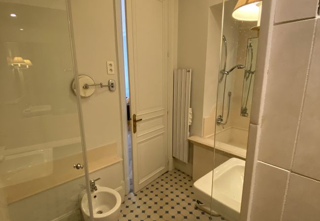 Appartement à Cannes - GAZ5213 / Incomparable 4 pièces Port Appartement à Cannes - GAZ5213 / Incomparable 4 pièces Port