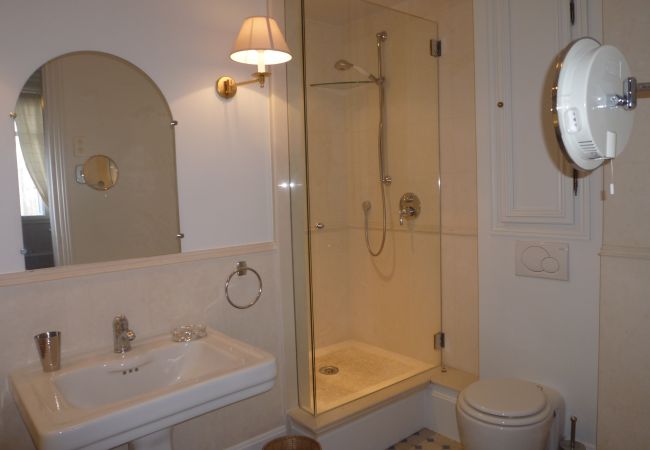 Appartement à Cannes - GAZ5213 / Incomparable 4 pièces Port Appartement à Cannes - GAZ5213 / Incomparable 4 pièces Port