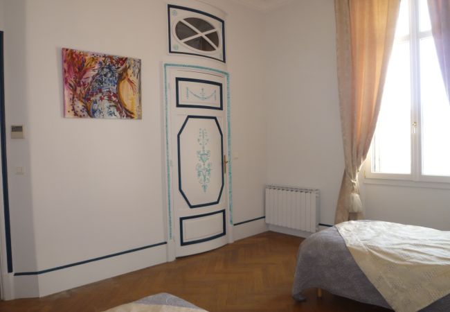 Appartement à Cannes - GAZ5213 / Incomparable 4 pièces Port Appartement à Cannes - GAZ5213 / Incomparable 4 pièces Port