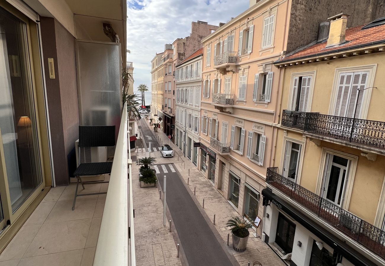 Appartement à Cannes - LE MINERVE/ RIN325/ 2P