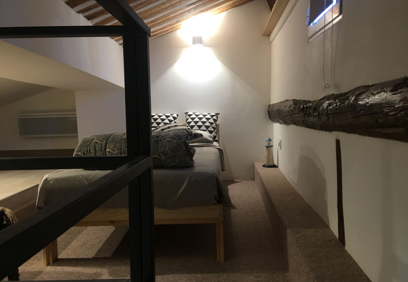 Appartement à Cannes - Suquet 3 pièces duplex/ MAS1415