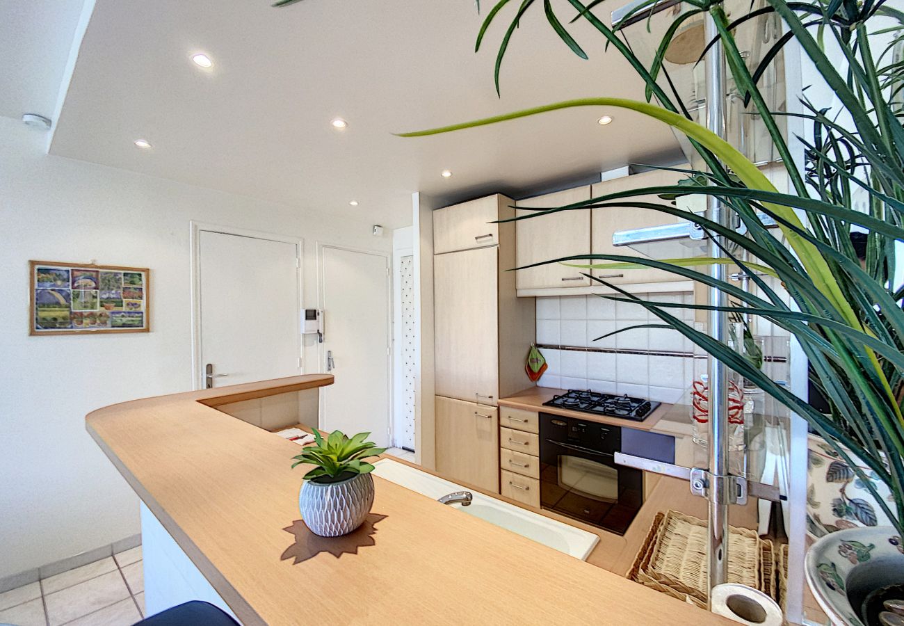 Appartement à Cannes - LE CHEVERNY/ ROB1428/ 2P