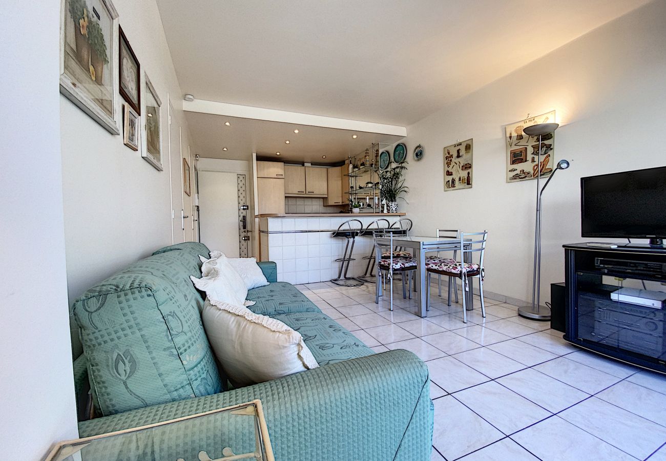 Appartement à Cannes - LE CHEVERNY/ ROB1428/ 2P