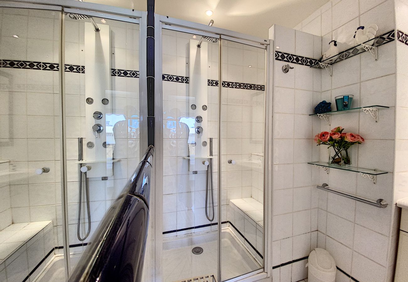 Appartement à Cannes - LE CHEVERNY/ ROB1428/ 2P