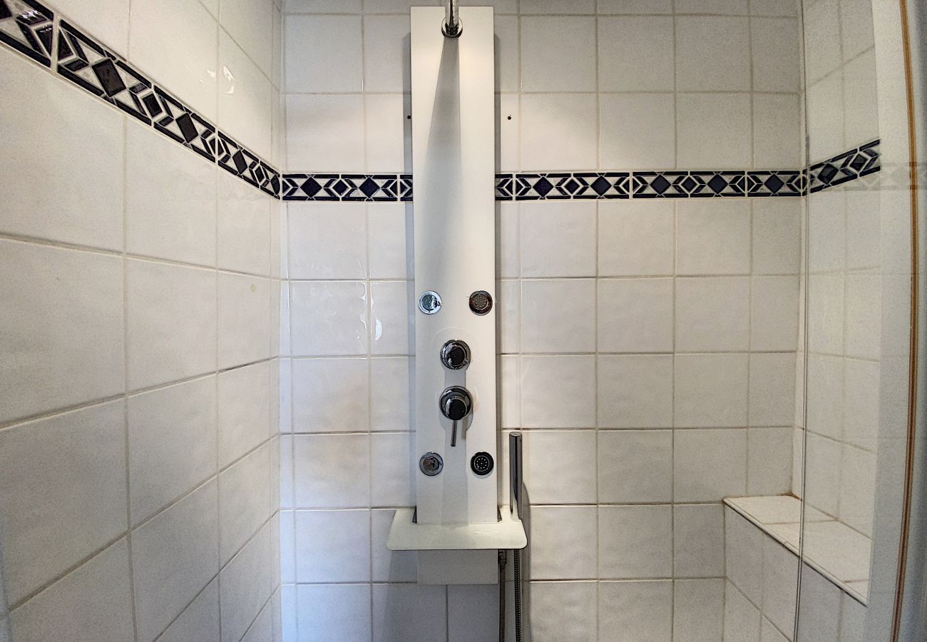 Appartement à Cannes - LE CHEVERNY/ ROB1428/ 2P