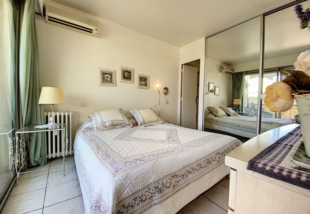 Appartement à Cannes - LE CHEVERNY/ ROB1428/ 2P
